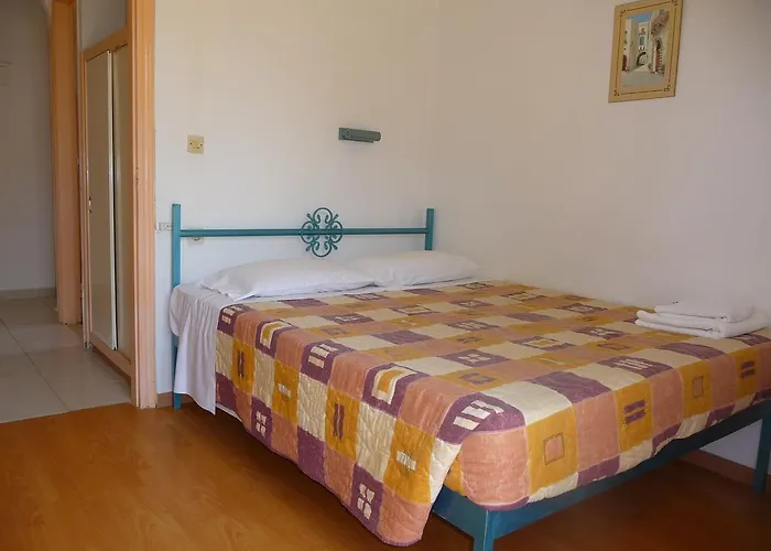 Rose Garden Dassia (Corfu)