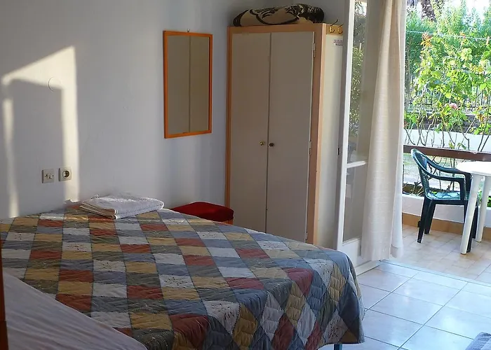 Lägenhetshotell Rose Garden *